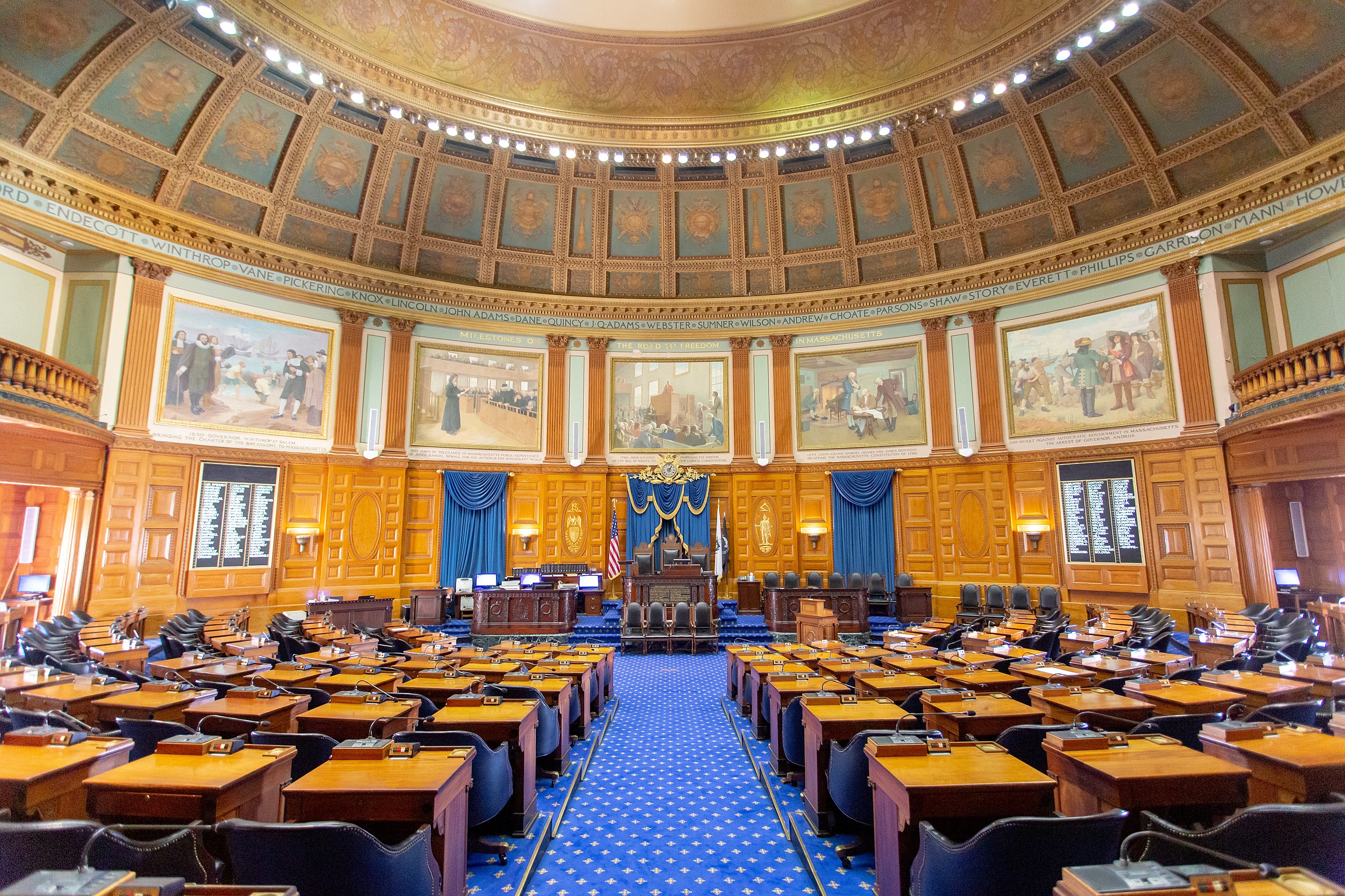 Massachusetts House Bill 3608 would make it so that every OD in the state receives the same licensure, as well as modify the language in optometry’s definition that currently prohibits ODs from referring to themselves as optometric physicians.